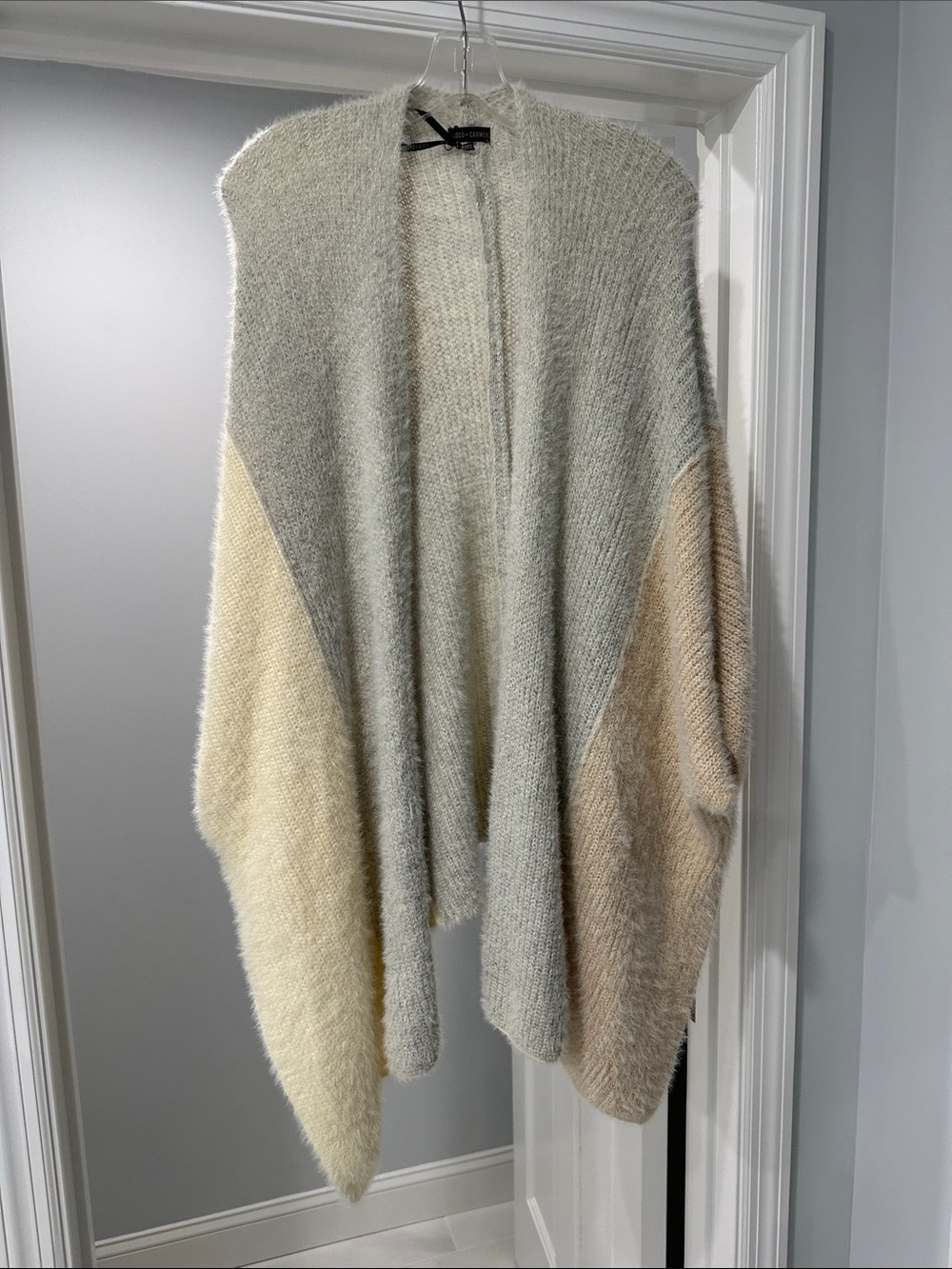 Coco + Carmen Neutral Colorblock Open-Front Knit Shawl Cardigan - Gray/Cream/Tan